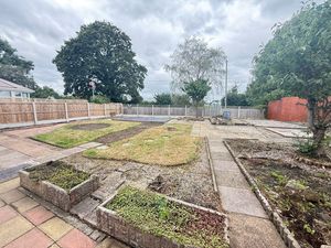 Park Avenue Saughall